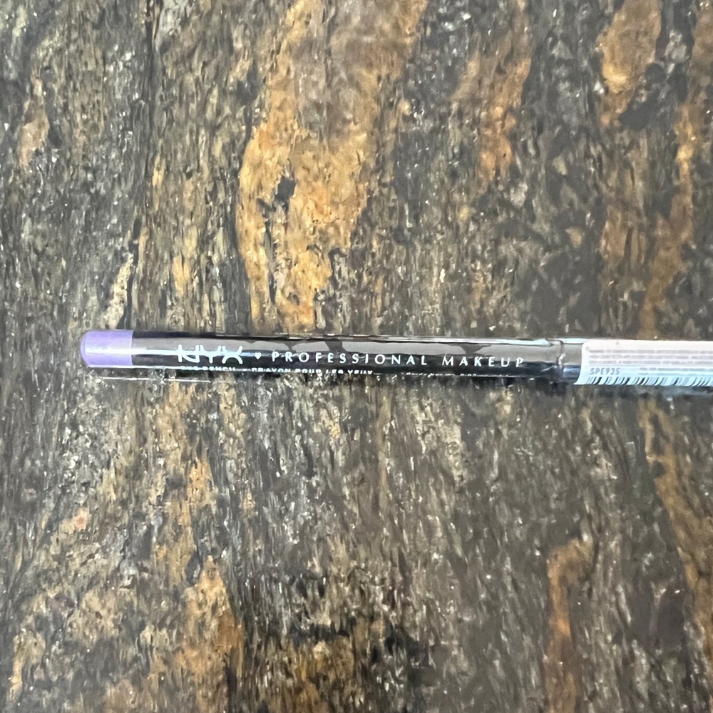 NYX eye liner in Lavender Shimmer.